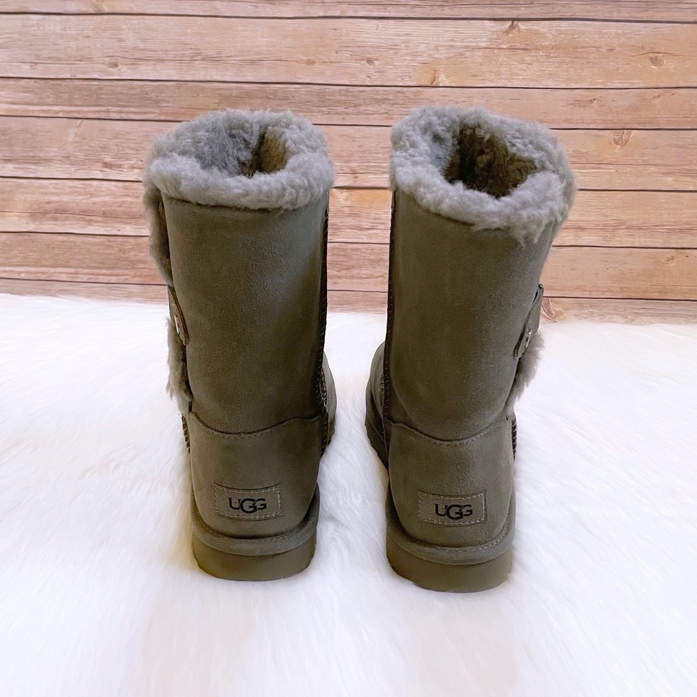 UGG Bailey UGG Metal Graphic Burnt Olive Suede Boots - Picture 7 of 10
